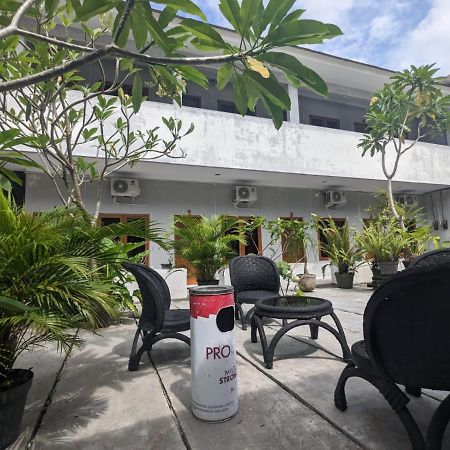 Rumah Pagar Merah Homestay Yogyakarta Exterior foto